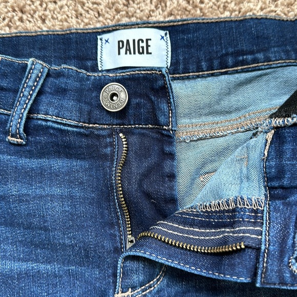 PAIGE denim maternity short - Picture 3 of 8